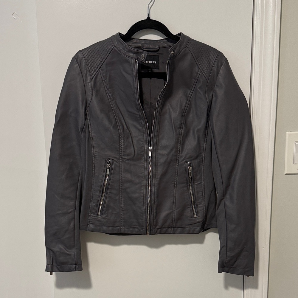 Biker/Moto Jacket in gray taupe faux leather - M by Express